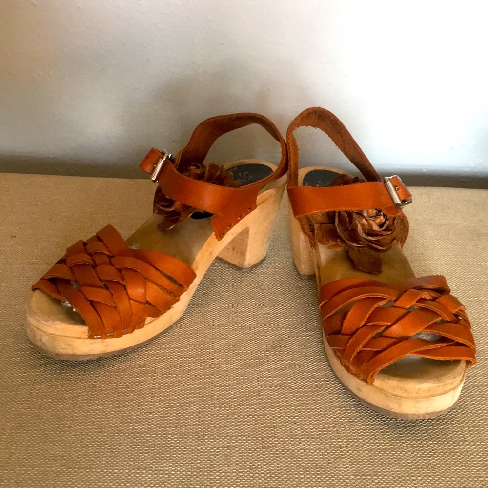 Lotta Swedish Hasbeen peep toe wood clog sandals